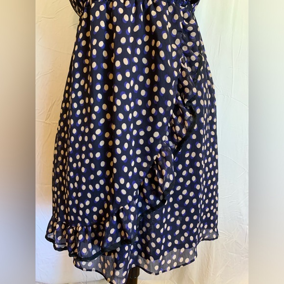 Pretty lined chiffon faux-wrap dress - Picture 2 of 7